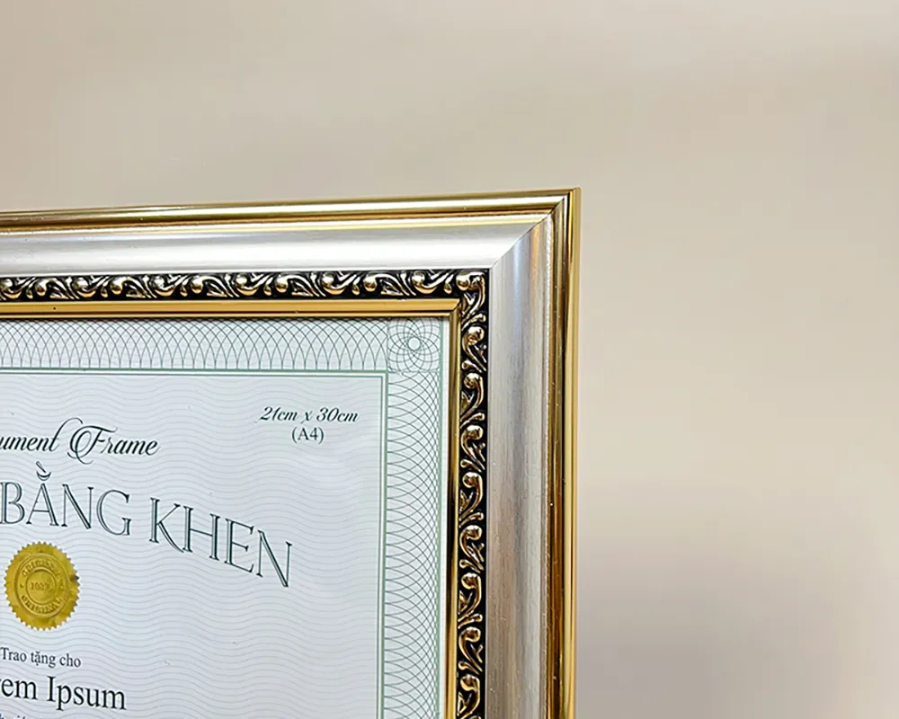 Bằng khen hoa văn bạc cổ điển